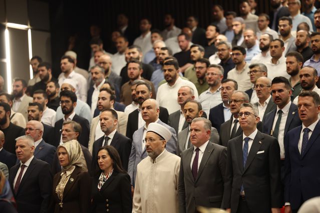 Gençler İçin Manevi Rehberlik Önemli