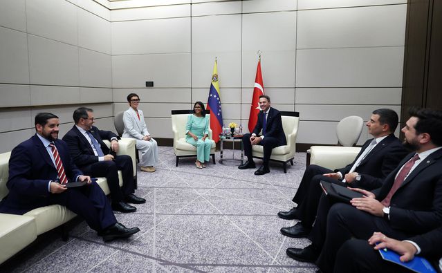 Bayraktar ve Rodriguez Enerji İşbirliğini Görüştü
