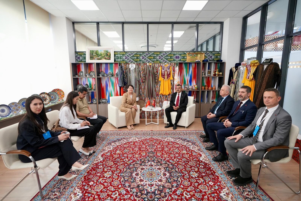 Eğitim Bakanları Türk Dünyası İçin Toplandı