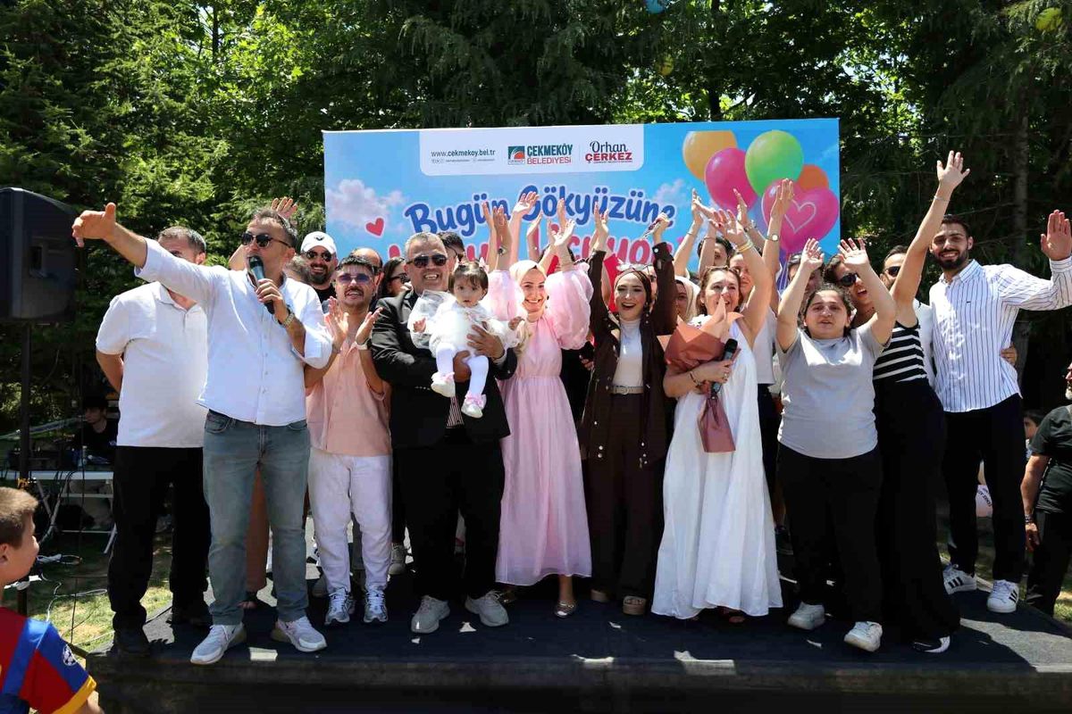 SMA hastası Cemre\'ye umut dolu uğurlama