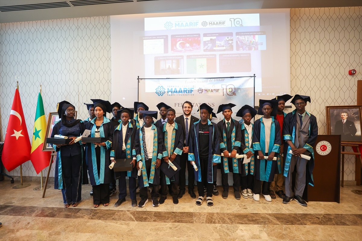 Dakar\'da Mezuniyet Coşkusu