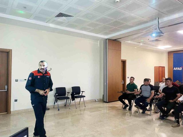 Elazığ'da Arama Kurtarma Eğitimi