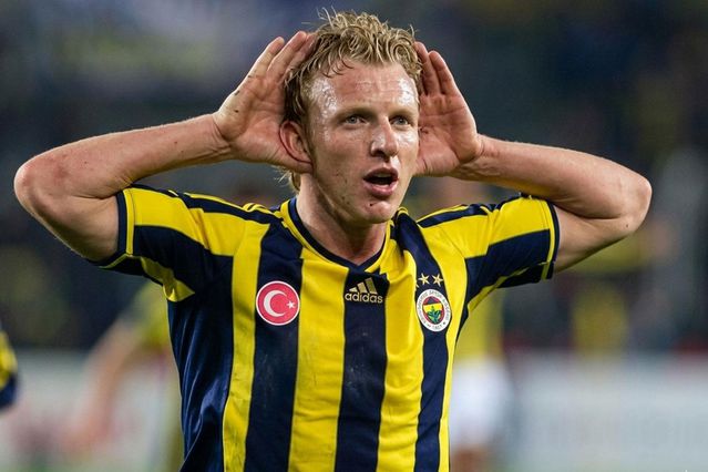 Fenerbahçe'ye geri dönecek mi? Kuyt için resmi açıklama