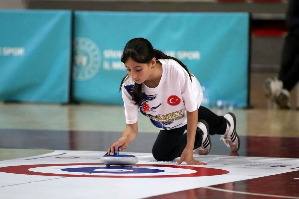 Sivas\'ta Floor Curling Türkiye Şampiyonası