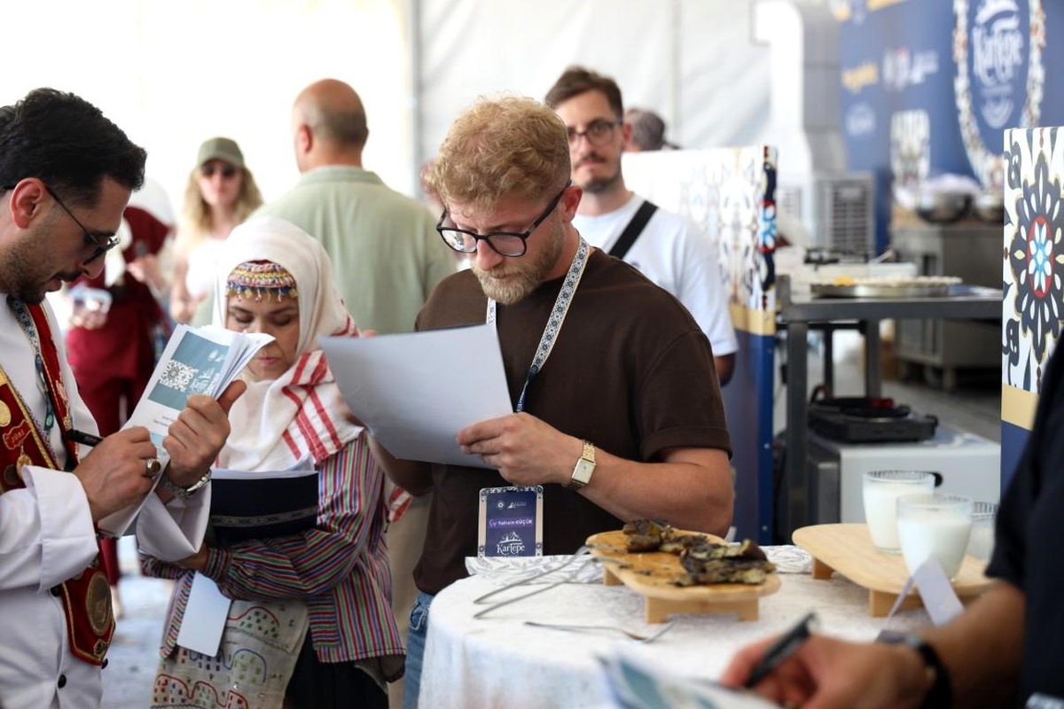 Gastronomi festivalinde lezzet şöleni