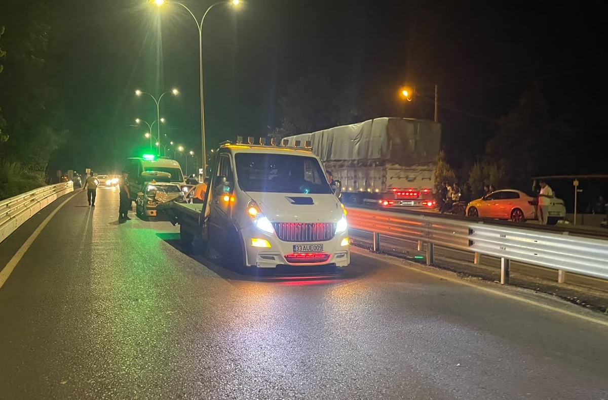 Mersin\'de Yaya Geçidinde Kaza: Bir Kişi Hayatını Kaybetti