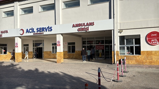 Sivas'ta Baltalı Saldırı: 3 Yaralı