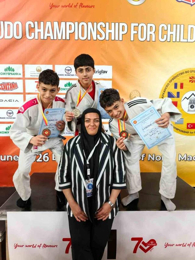 Sivaslı Sporcular Judo Şampiyonluğu Kazandı