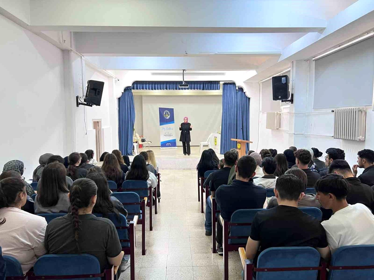 Tokat Belediyesi\'nden YKS adaylarına sınav kaygısı ve stres yönetimi desteği