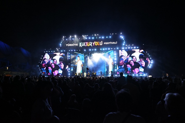 Resul Dindar, Trabzon Festivali'nde Coşturdu