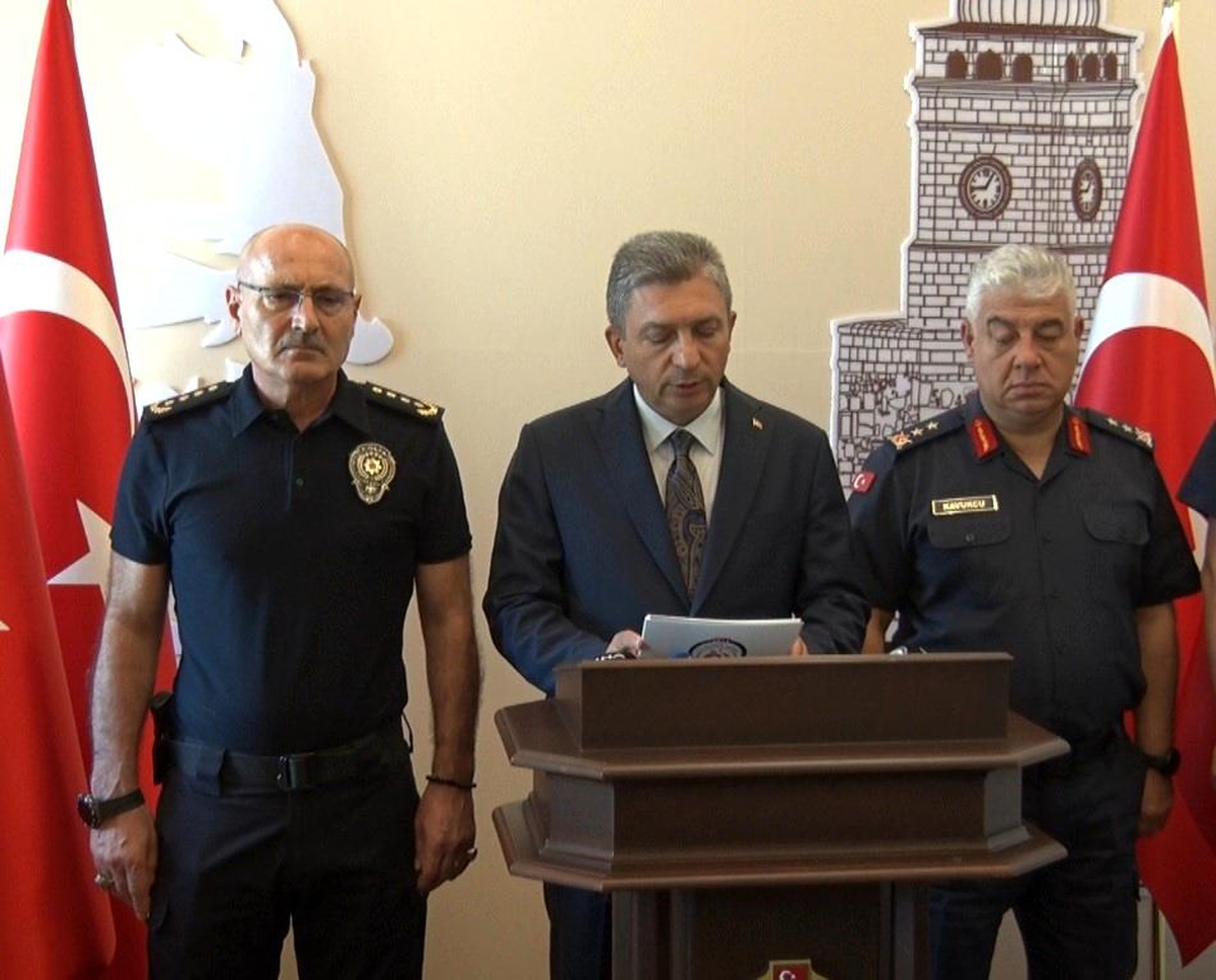 Vali Şahin\'den Otokoç bayine saldırı açıklaması: "Bugün itibarıyla 13 kişi gözaltında bulunuyor"