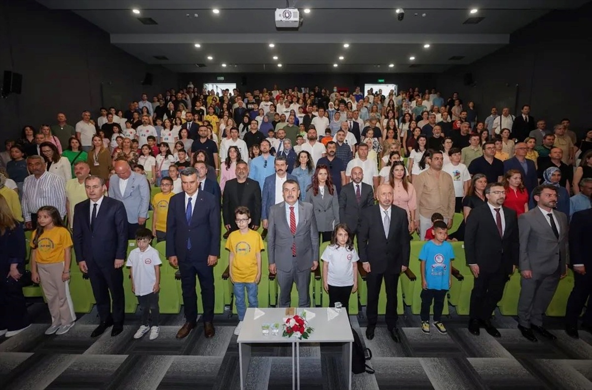 Vezirköprü Öğrencileri Türkiye Birincisi