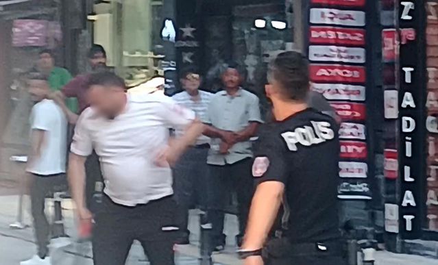 Yalova'da Bıçaklı Kavga: İki Yaralı