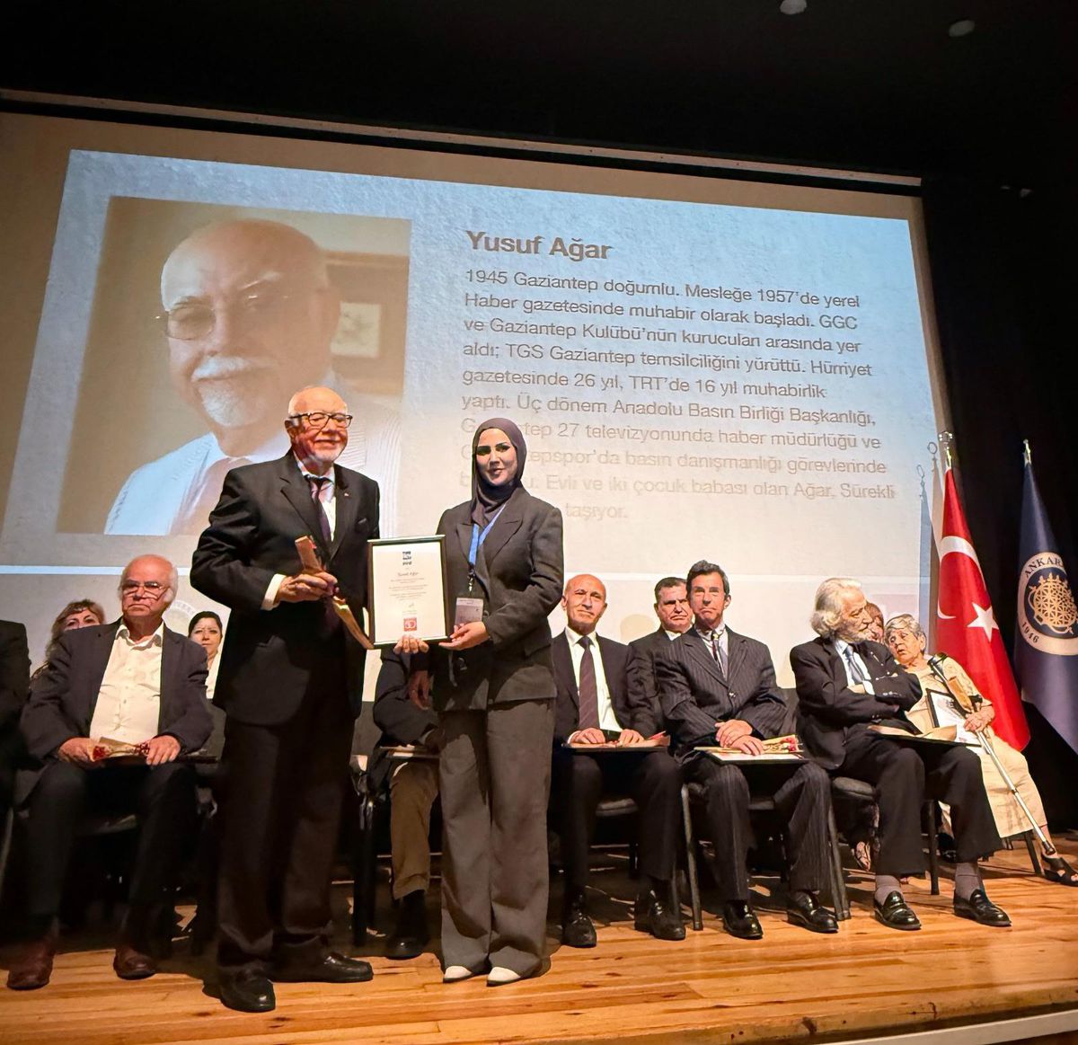 Yusuf Ağar\'a meslekte yarım asrı aşan emeği için onur ödülü