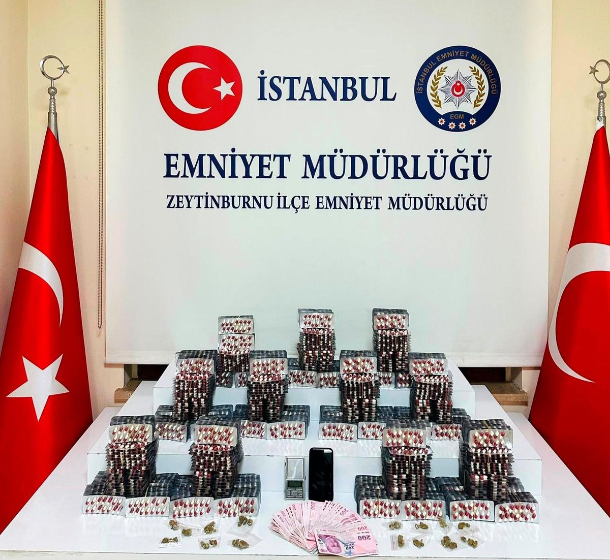 Zeytinburnu\'nda Uyuşturucu Operasyonu