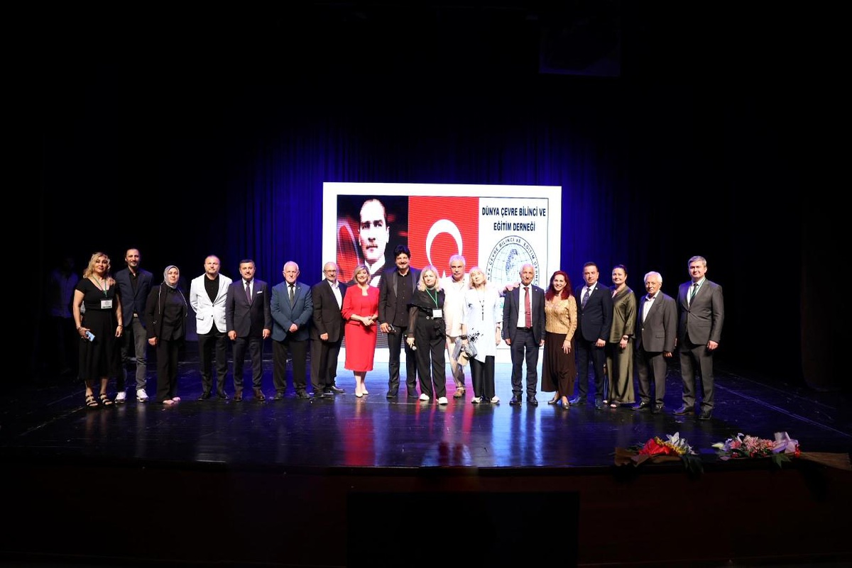 2.Yüzyıl Cumhuriyet Ödülleri sahiplerini buldu