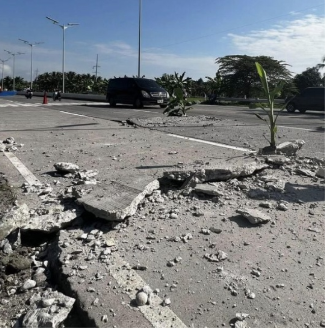 7,8'lik deprem ülkeyi yerle bir etti! 1500 ev yıkıldı, bilanço her saniye ağırlaşıyor