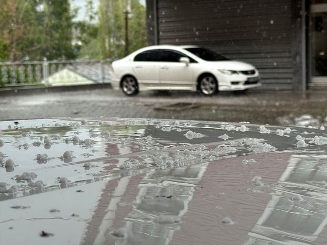 Ardahan ve Ağrı’da Sağanak ve Dolu