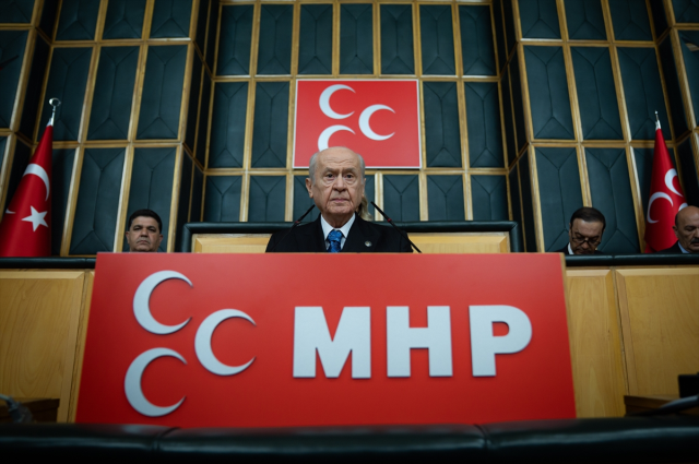 Bahçeli kürsüden Özel'e seslendi: Ateşe körükle gitmemeli, aklı selimle hareket etmelidir