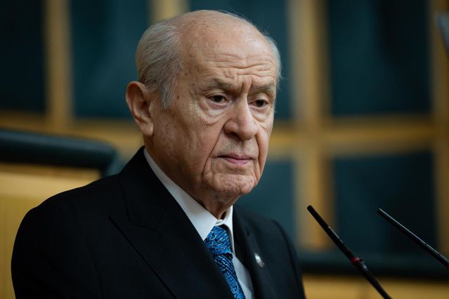 Bahçeli kürsüden Özel'e seslendi: Ateşe körükle gitmemeli, a