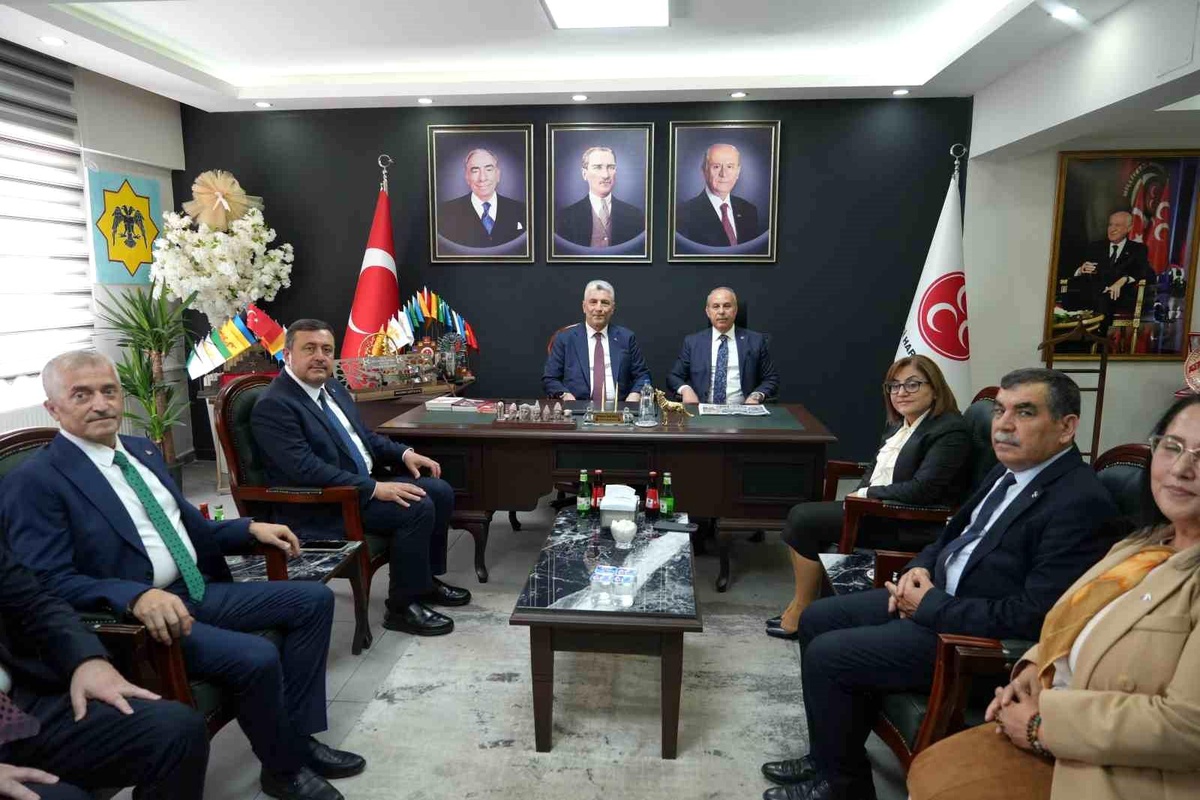 Bakan Bolat\'tan MHP Gaziantep\'e Ziyaret