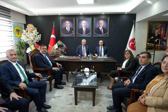 Bakan Bolat'tan MHP Gaziantep'e Ziyaret