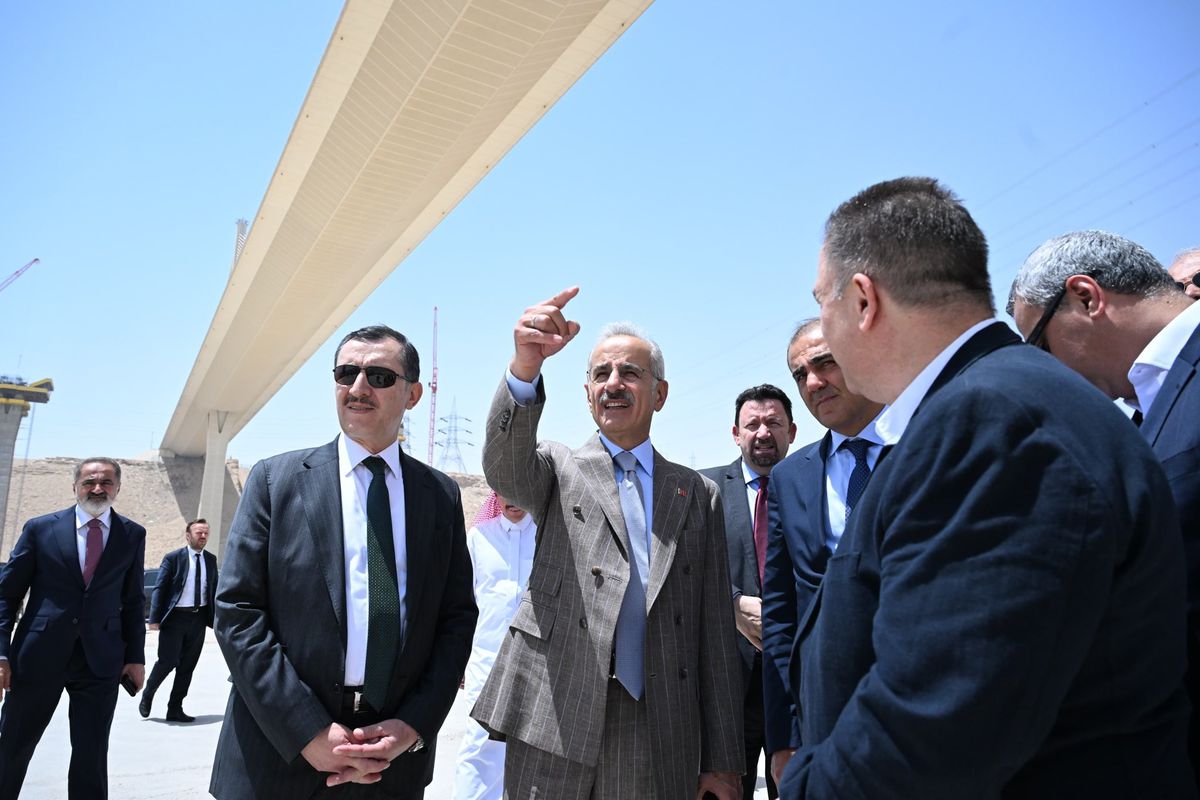 Bakan Uraloğlu Riyad\'da Ulaşım Projelerini İnceledi