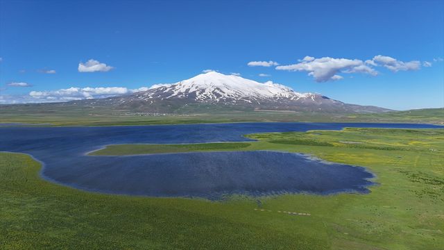 Burası Norveç değil Türkiye'nin doğusu! Manzara hayran bıraktı