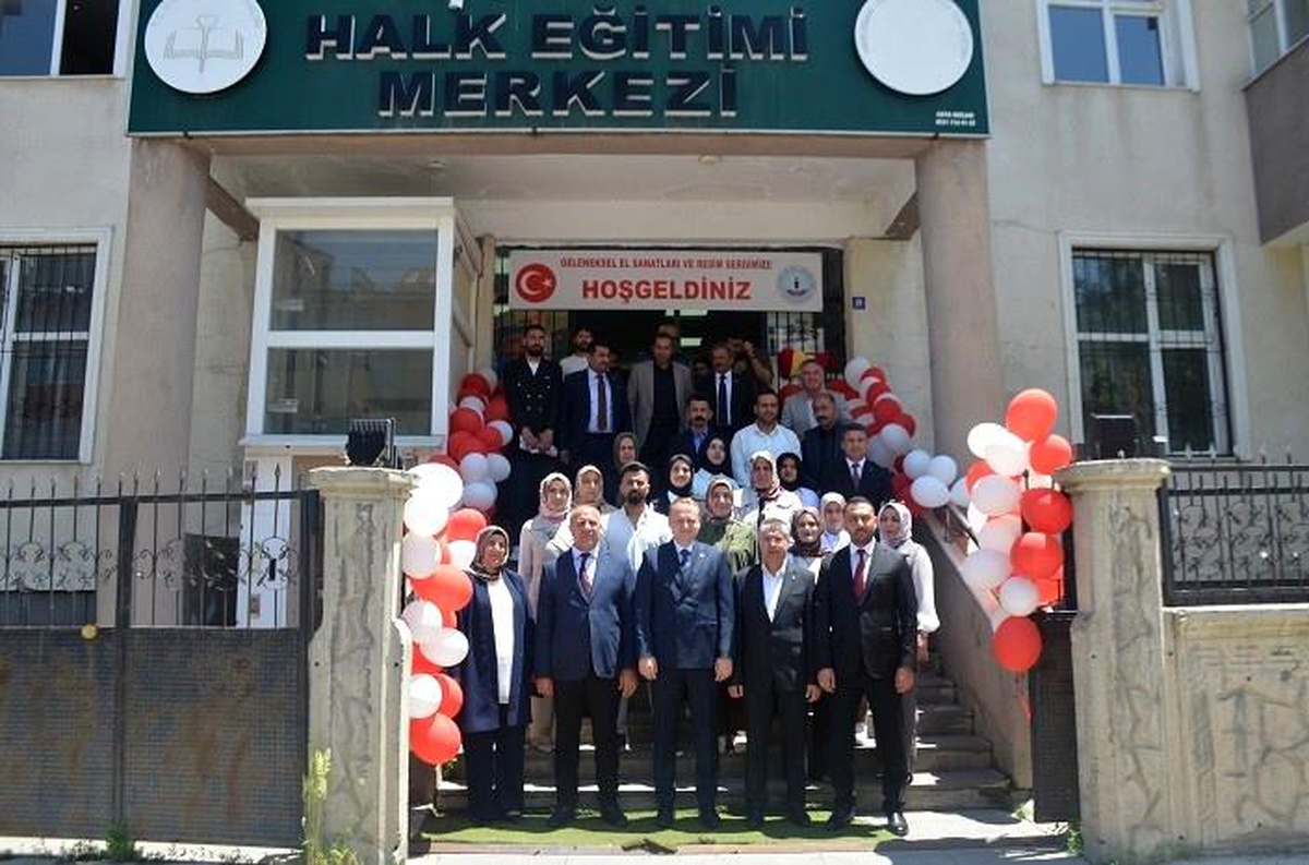 Bulanık\'ta Yıl Sonu Sergisi