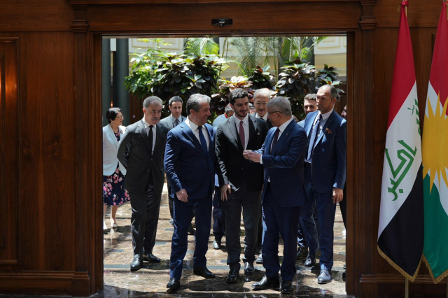 Davutoğlu ve IKBY Başbakanı Barzani arasında diplomasi trafiği: Bölge barışı için ortak adımları değerlendirdik