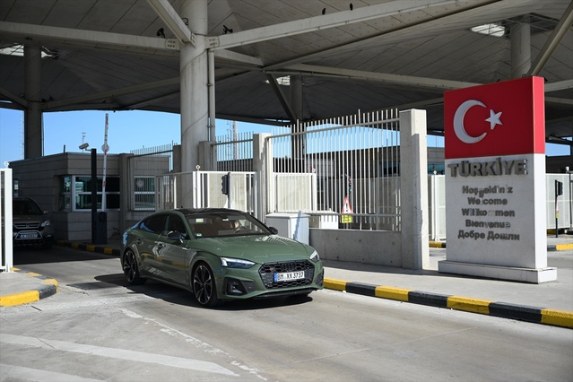 Emekli Gurbetçiler Türkiye'ye Akın Ediyor