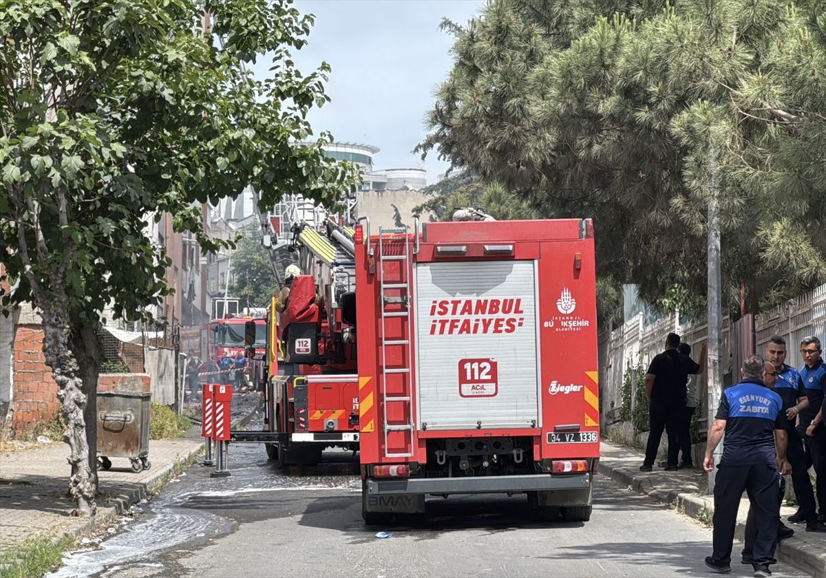 Esenyurt\'ta Yangın Paniği