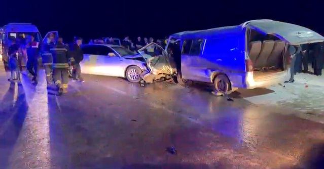 Gaziantep’te kafa kafaya çarpışma: 1 ölü, 12 yaralı