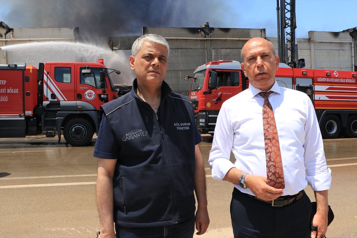Gaziantep\'te Tekstil Fabrikasında Yangın