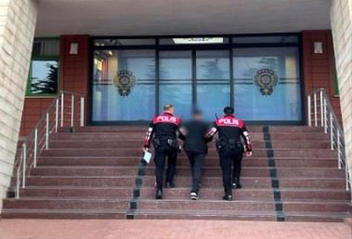 Hırsızlık Suçundan Aranan Hükümlü Yakalandı