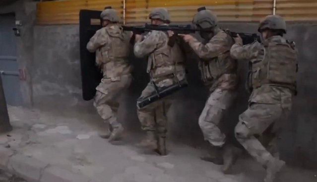 Kahramanmaraş’ta silah kaçakçılığı operasyonu: 5 şüpheli gözaltına alındı