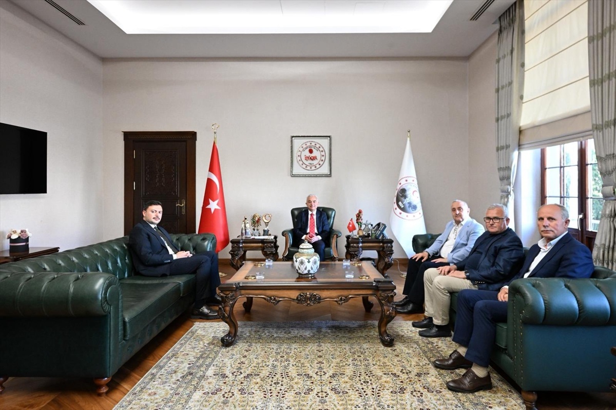 Vali Turan, İş Dünyası ile İstişarede Bulundu