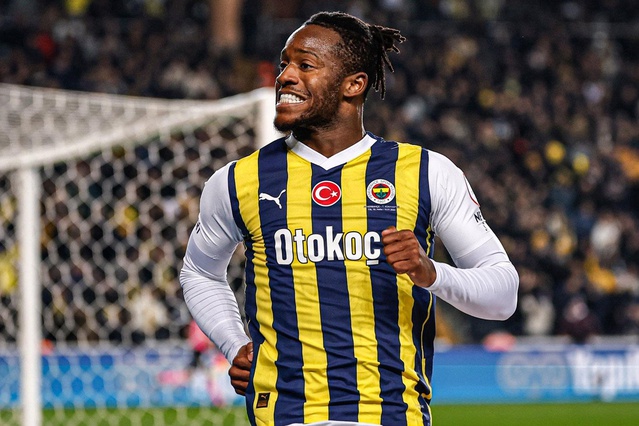 Michy Batshuayi, Süper Lig'in eski şampiyonuna öne