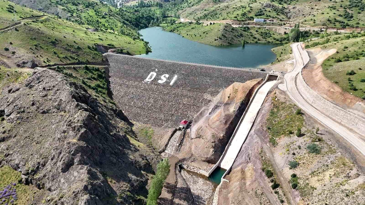 Aydıntepe\'de Sulama Hattı Çalışmaları Devam Ediyor
