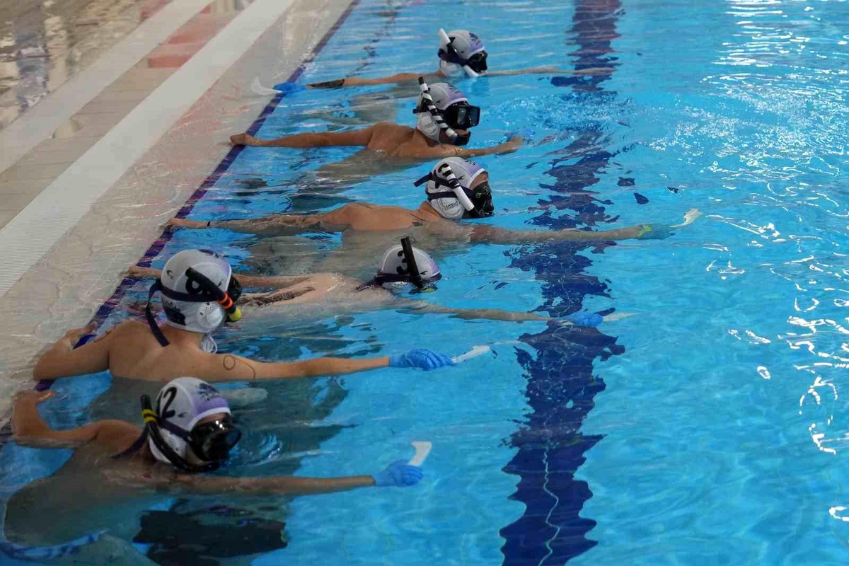 Sualtı hokeyinde Federasyon Kupası\'nın sahibi Deniz Yıldızları Spor Kulübü oldu