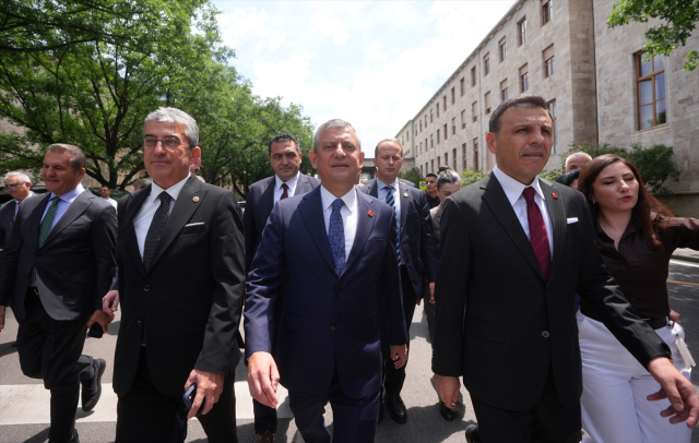 Özgür Özel: 26 Temmuz'u geçirmeden kurultay yapılmalı