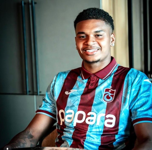 Trabzonspor, Noah Saviolo'yu Transfere Etti