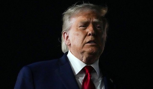 Trump: İran'a Karşılık Vermeliyiz