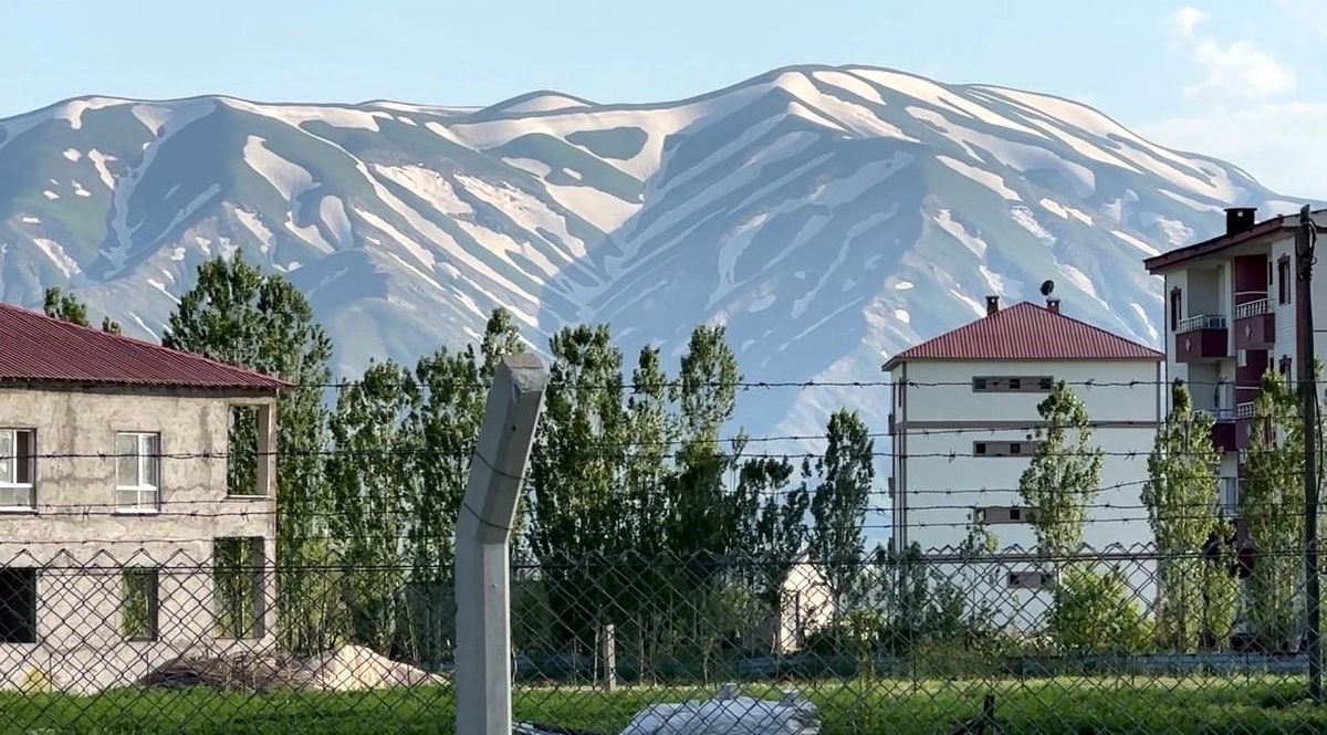 Yüksekova Dağları\'nda Zebra Görüntüsü