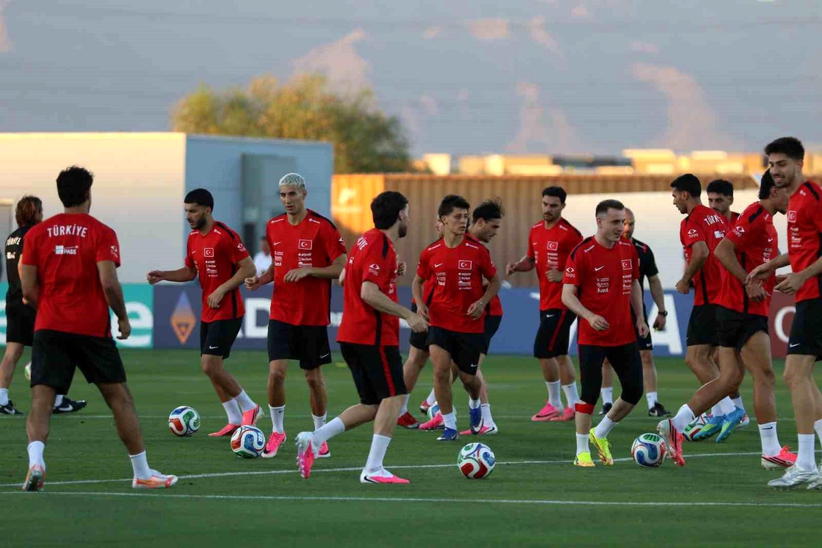 A Milli Futbol Takımı, Avustralya maçının hazırlıklarına devam etti