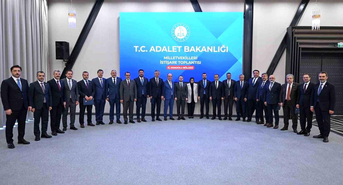 Adalet Bakanı Gürlek\'ten Hedef Süre Uygulaması