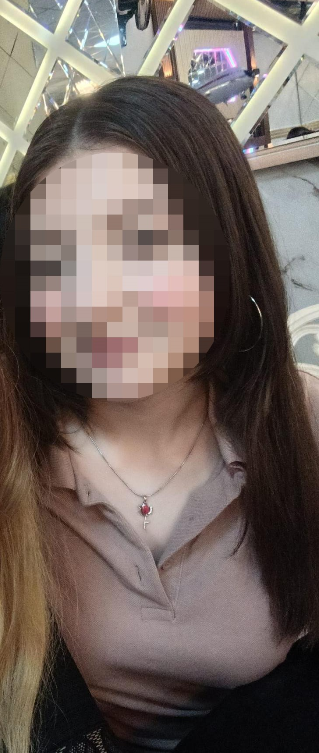 Adana'da 12. kattan düşen kız çocuğu hayata tutundu: Düşme anı kamerada