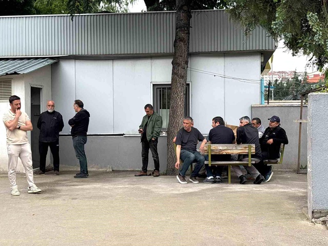 Ankara'da Bıçaklı Saldırı: 16 Yaşındaki Kayra Hayatını Kaybe