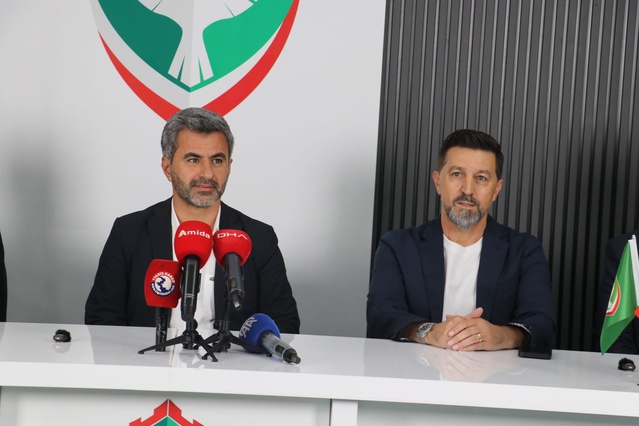 Amedspor, Besnik Hasi ile Anlaştı