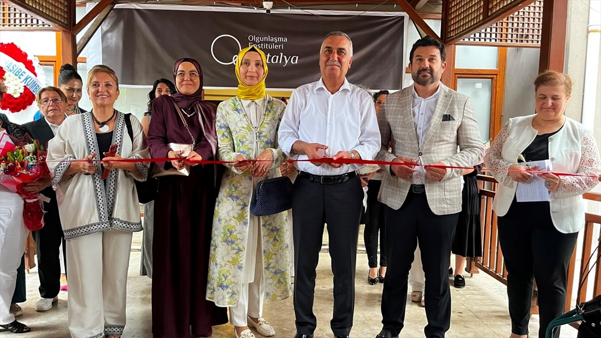 Geleneksel Sanatlar Antalya\'da Sergilendi
